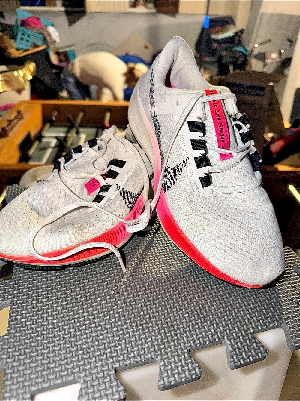 Nike Air Zoom Pegasus 38 Athletic Shoes White & Pink US 8